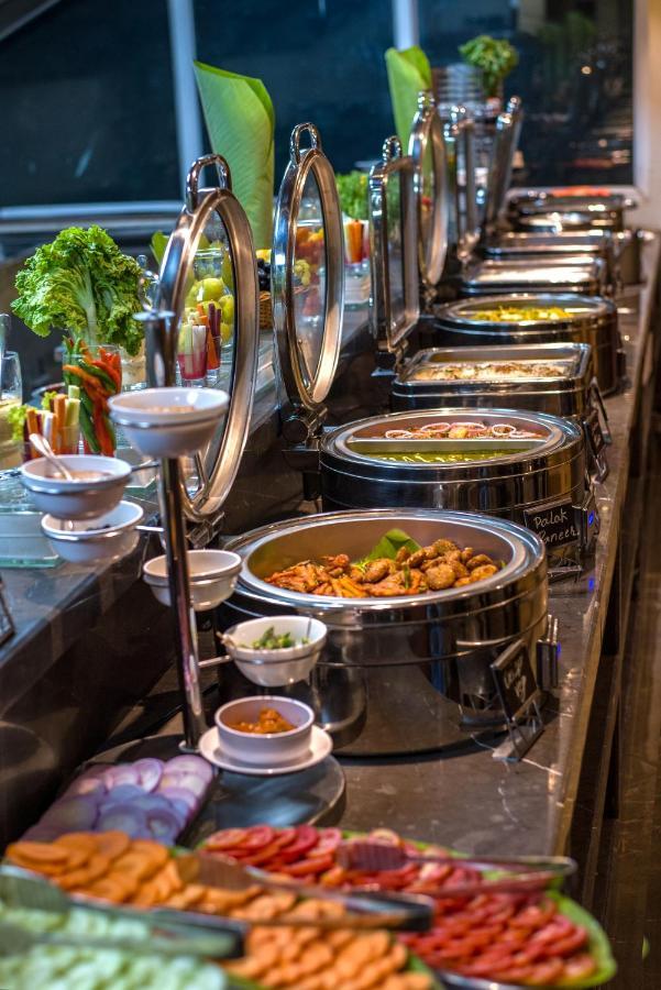 Zion - A Luxurious Hotel Bengaluru Zewnętrze zdjęcie