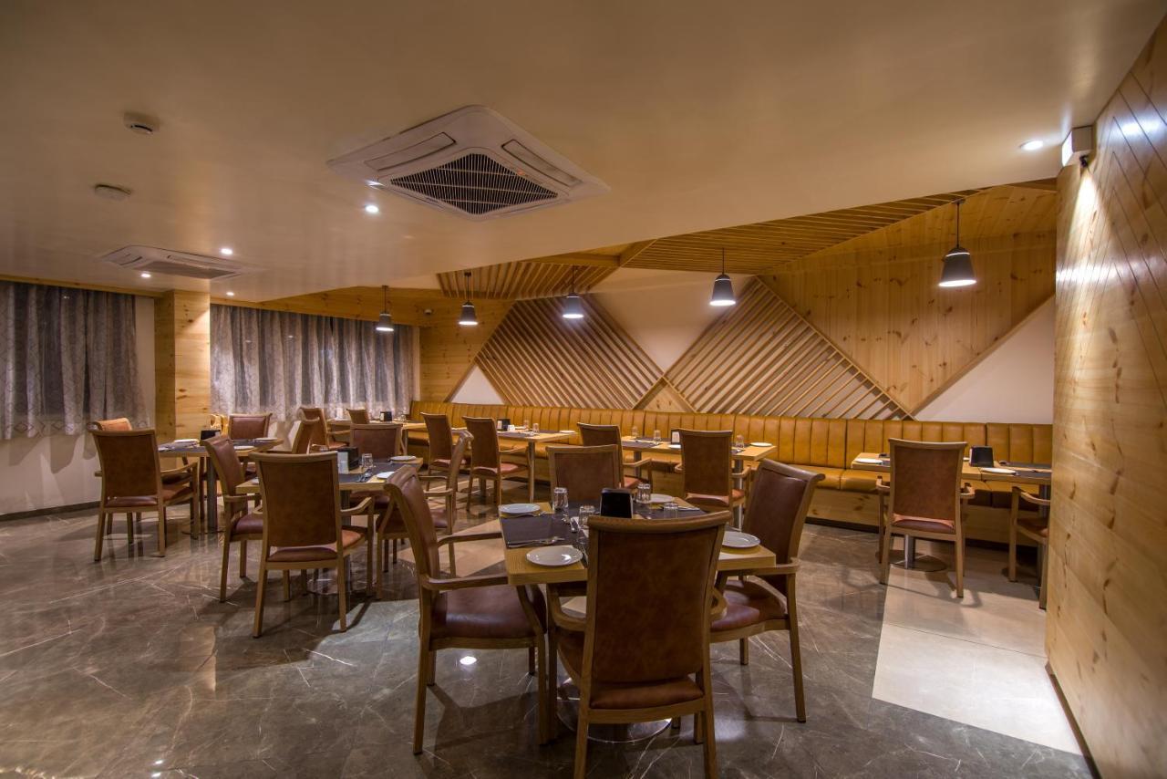 Zion - A Luxurious Hotel Bengaluru Zewnętrze zdjęcie