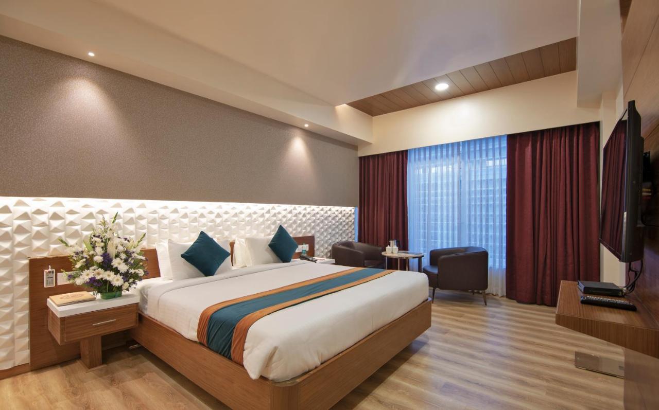 Zion - A Luxurious Hotel Bengaluru Zewnętrze zdjęcie