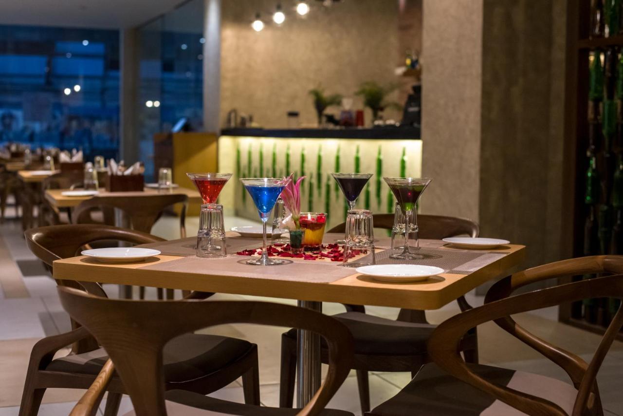 Zion - A Luxurious Hotel Bengaluru Zewnętrze zdjęcie