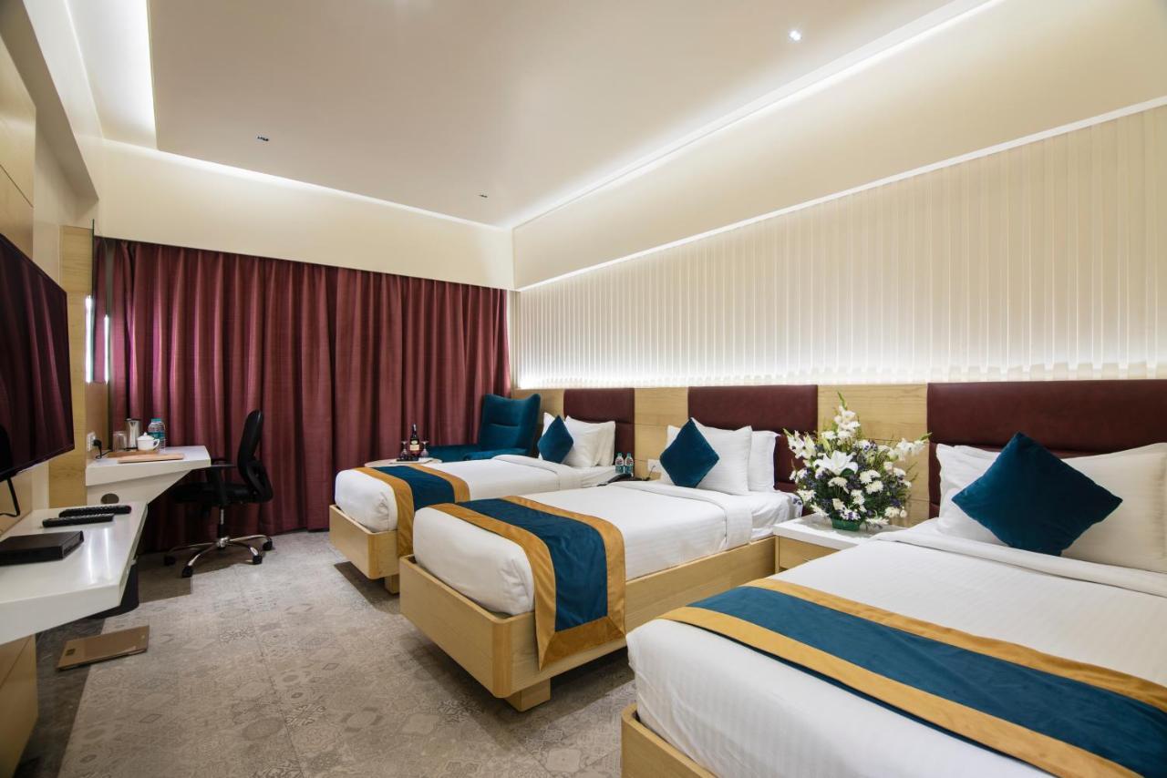 Zion - A Luxurious Hotel Bengaluru Zewnętrze zdjęcie