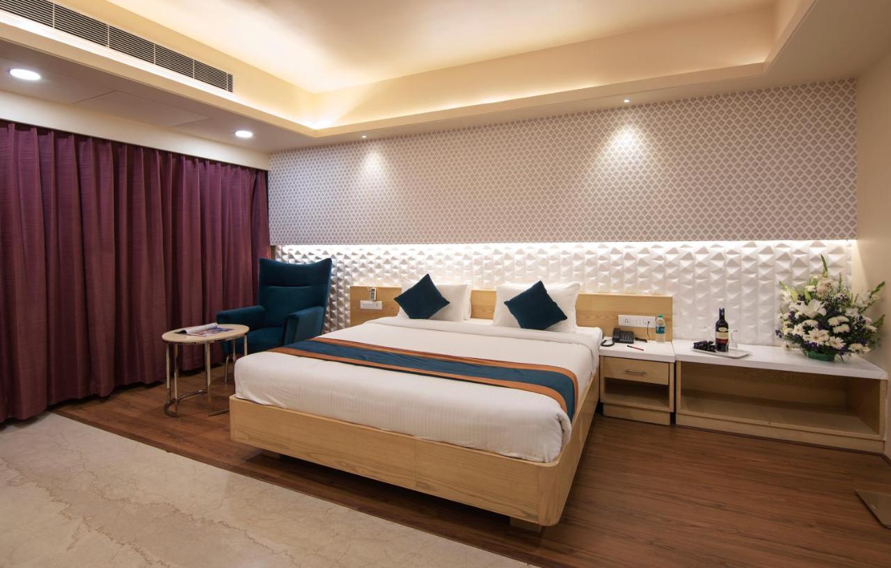 Zion - A Luxurious Hotel Bengaluru Zewnętrze zdjęcie